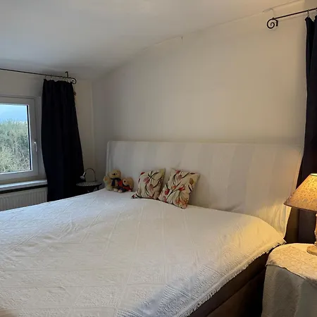 Comfort Double With Private Bathroom ホームステイ