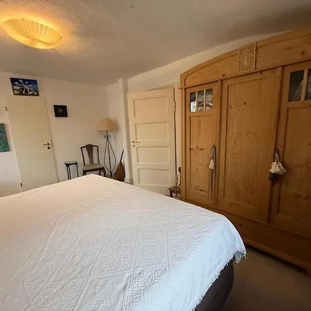 Comfort Double With Private Bathroom Homestay *